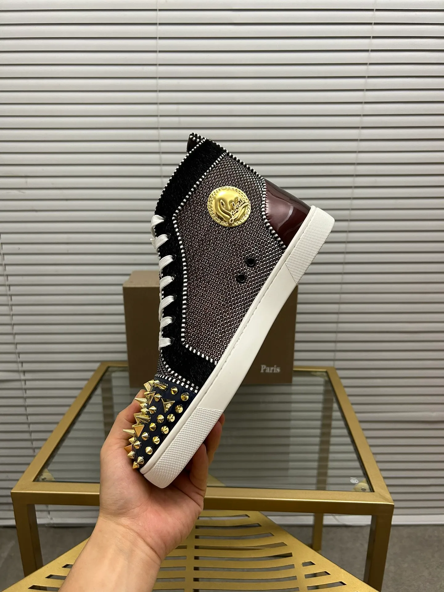 (Customized model) Ex-factory price is 560. christian louboutin (CL red sole shoes) counter series, casual sneakers for couples 📢 📢 📢 Exclusive hot style release 🎈🎈💪 Movable latex feet 👻 Finished outsole line [Proud] 😝Female 35-40# Male 38#-46, global supply😝 [Top version]: Original imported genuine leather upper, top original leather lining, original molded TPU outsole, original 1:1 detail processing, original shoe last,